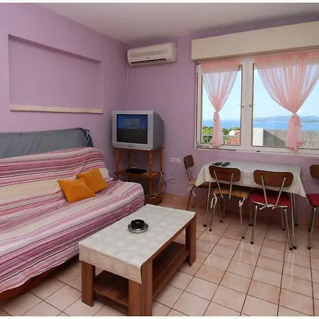 Apartments Ivan Perkov Tomas Bilo Primošten Buitenkant foto